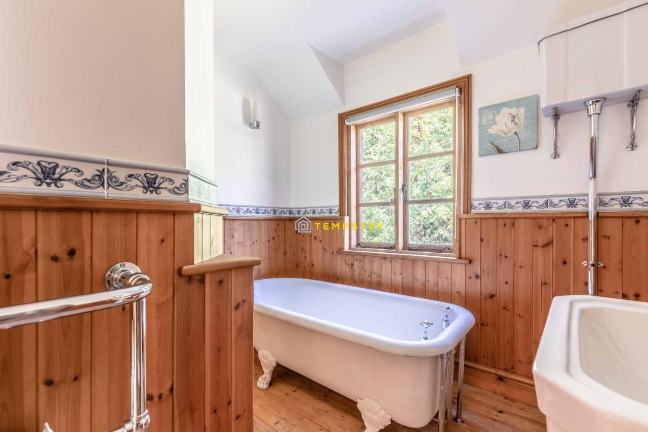 Chestnut Cottage - Stunning Countryside Views! Parking, 4 Bed, 3 Bathrooms White Waltham Exteriér fotografie